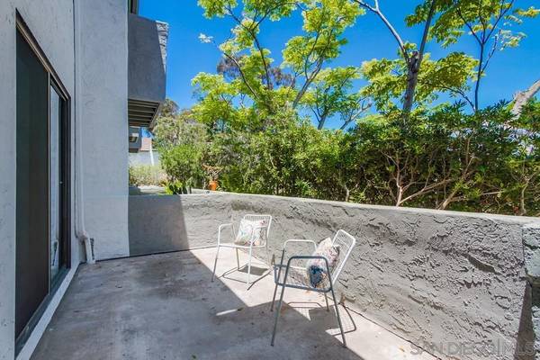 La Jolla, CA 92037,8724 Villa La Jolla Dr. #88