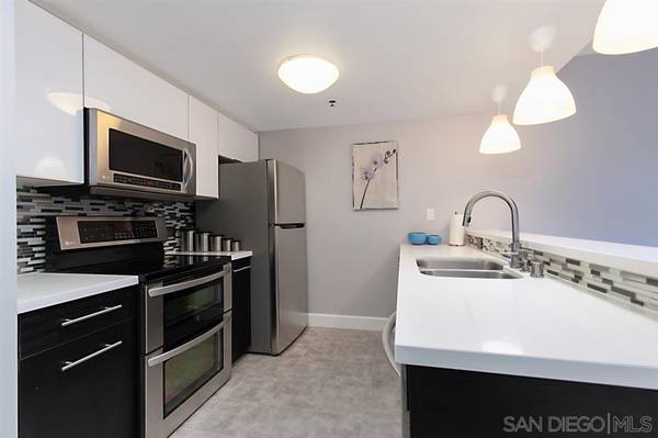 425 W Beech Street #439, San Diego, CA 92101