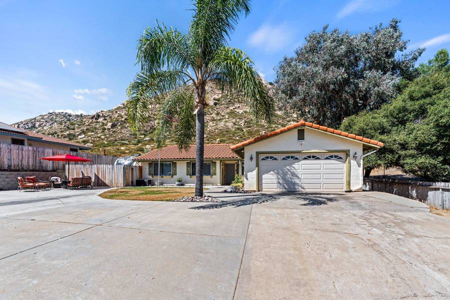 25440 Bellemore Dr., Ramona, CA 92065