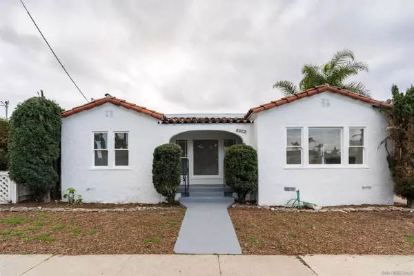 4808 Kensington Dr, San Diego, CA 92116