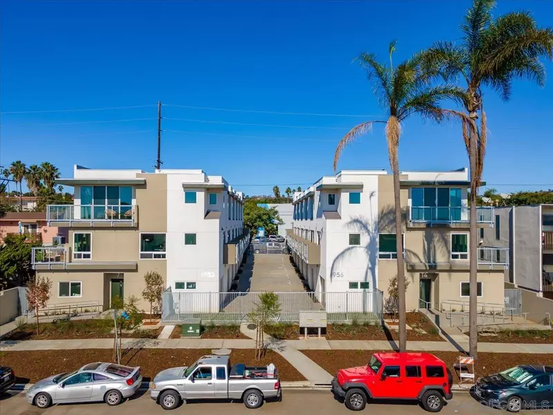 1952 Hornblend St #5, San Diego, CA 92109