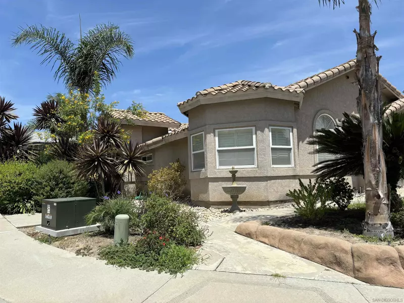 11364 Nawa Way, San Diego, CA 92129