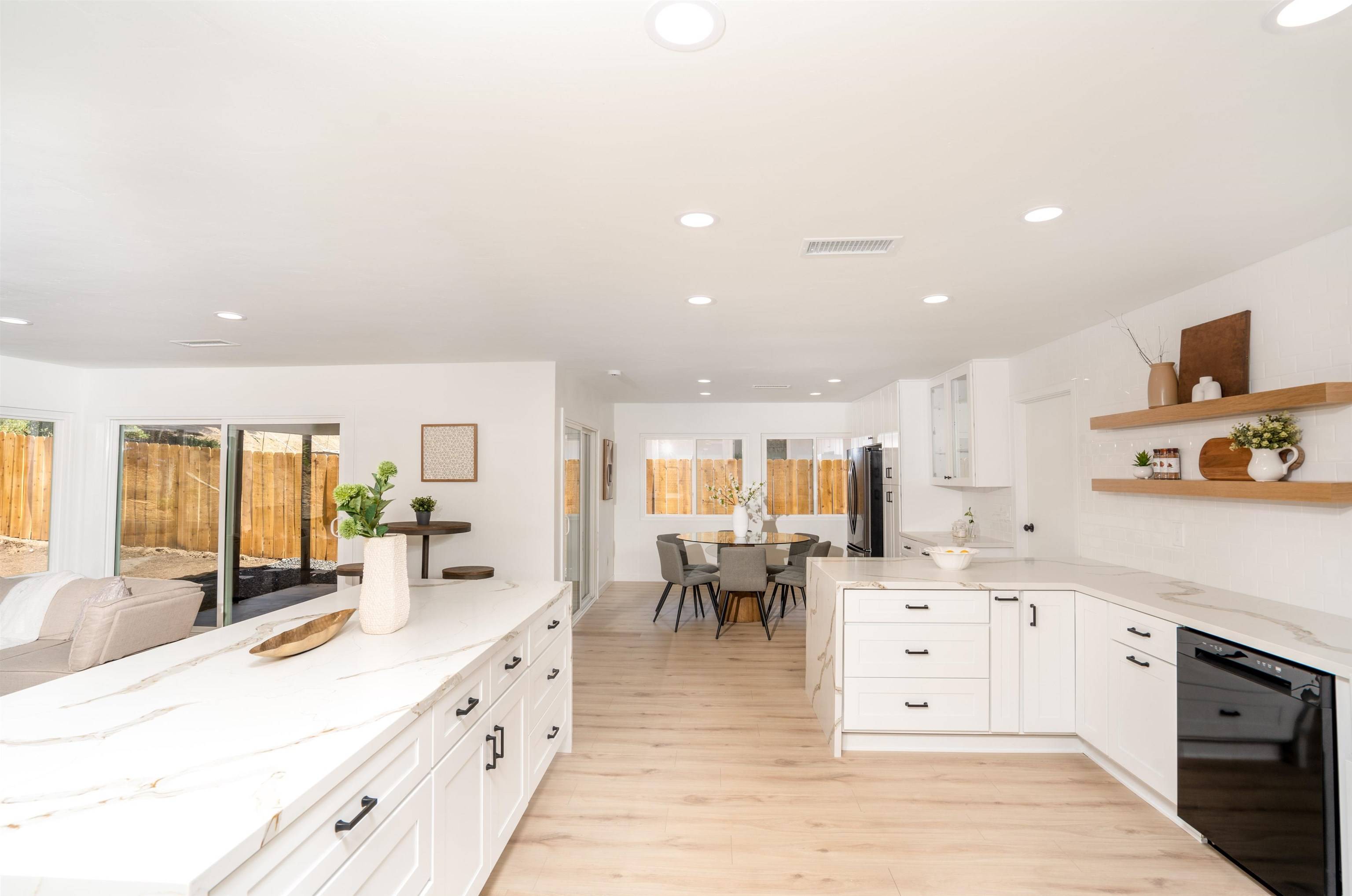 San Diego, CA 92129,14806 Del Diablo Ln