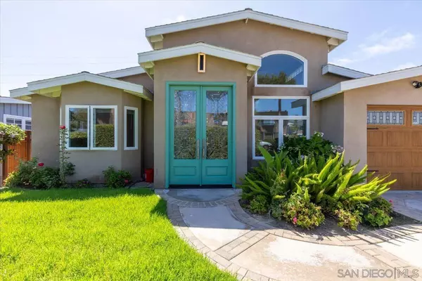 233 N Acacia Ave, Solana Beach, CA 92075