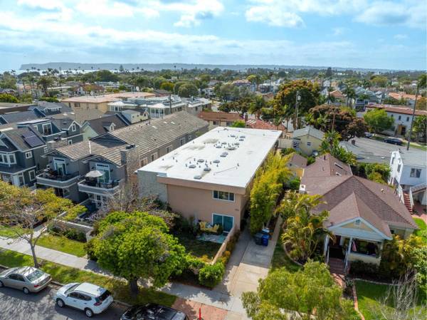 830 E Ave, Coronado, CA 92118