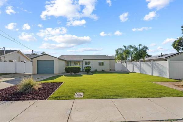 814 8th St, Imperial Beach, CA 91932