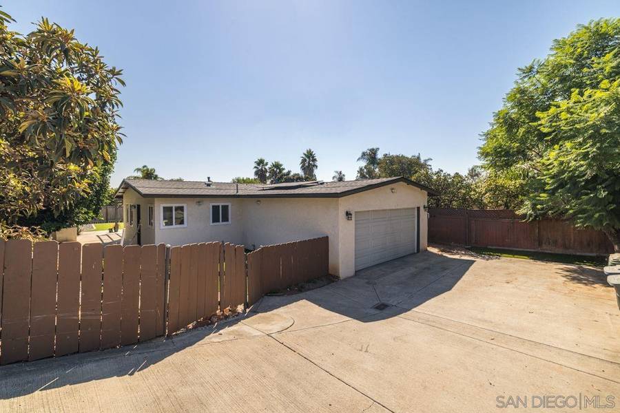 605 E EL NORTE PKWY, Escondido, CA 92026