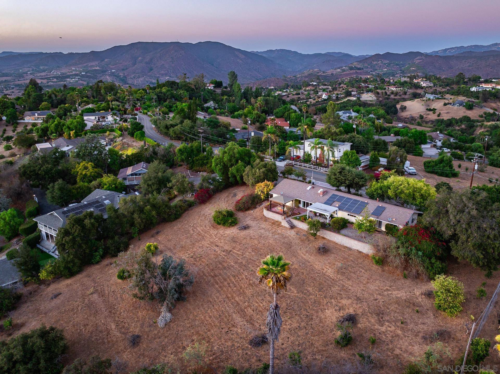 Fallbrook, CA 92028,1032 Riverview Dr