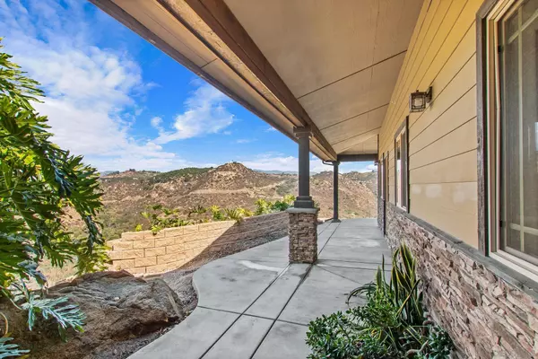 Escondido, CA 92026,9804 N View Ct