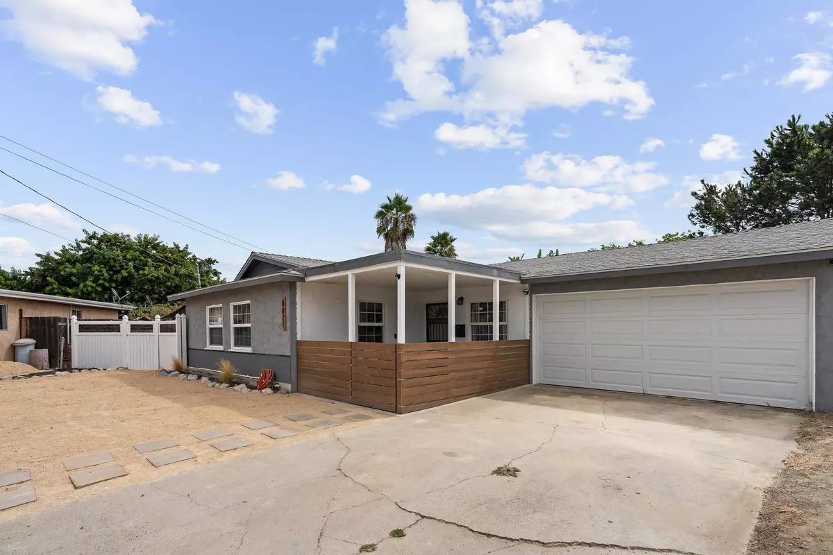 Spring Valley, CA 91977,8821 Bellwood