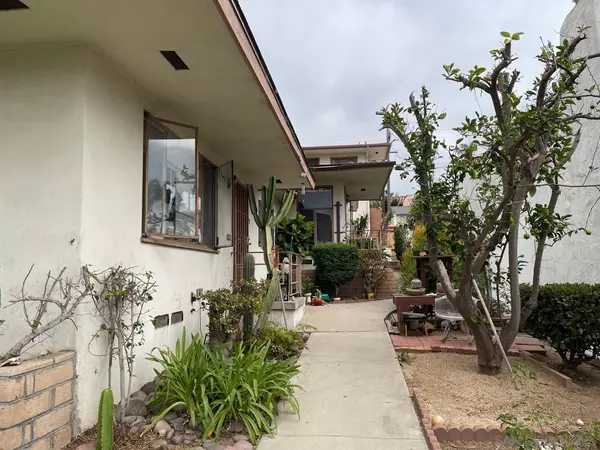 San Diego, CA 92104,3573-79 Villa Terrace