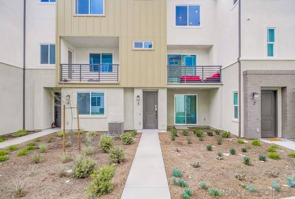 Chula Vista, CA 91911,836 Makani #3