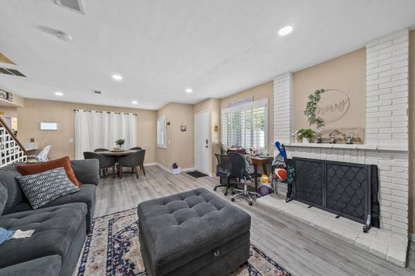 Poway, CA 92064,13764 Sycamore Tree Ln