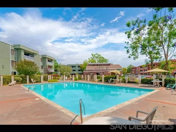 1060 Washington Ave #11, Escondido, CA 92025