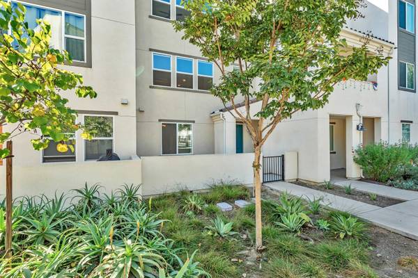 5230 Calle Rockfish #101, San Diego, CA 92154