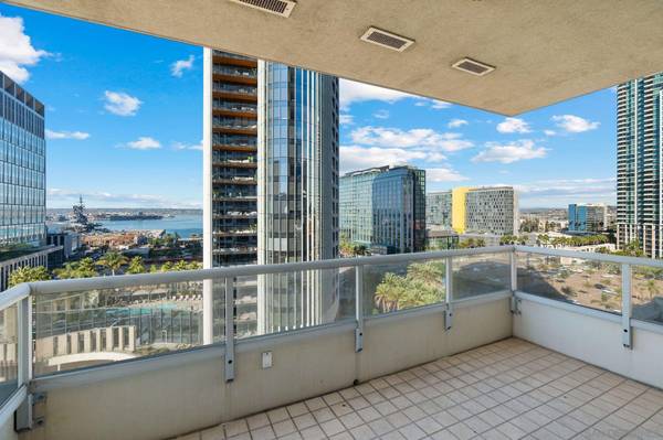 700 W E St #1002, San Diego, CA 92101