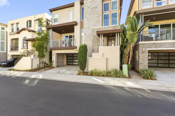 San Diego, CA 92108,8347 Summit Way