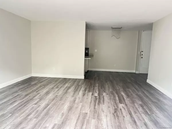 La Jolla, CA 92037,6455 La Jolla Blvd #142