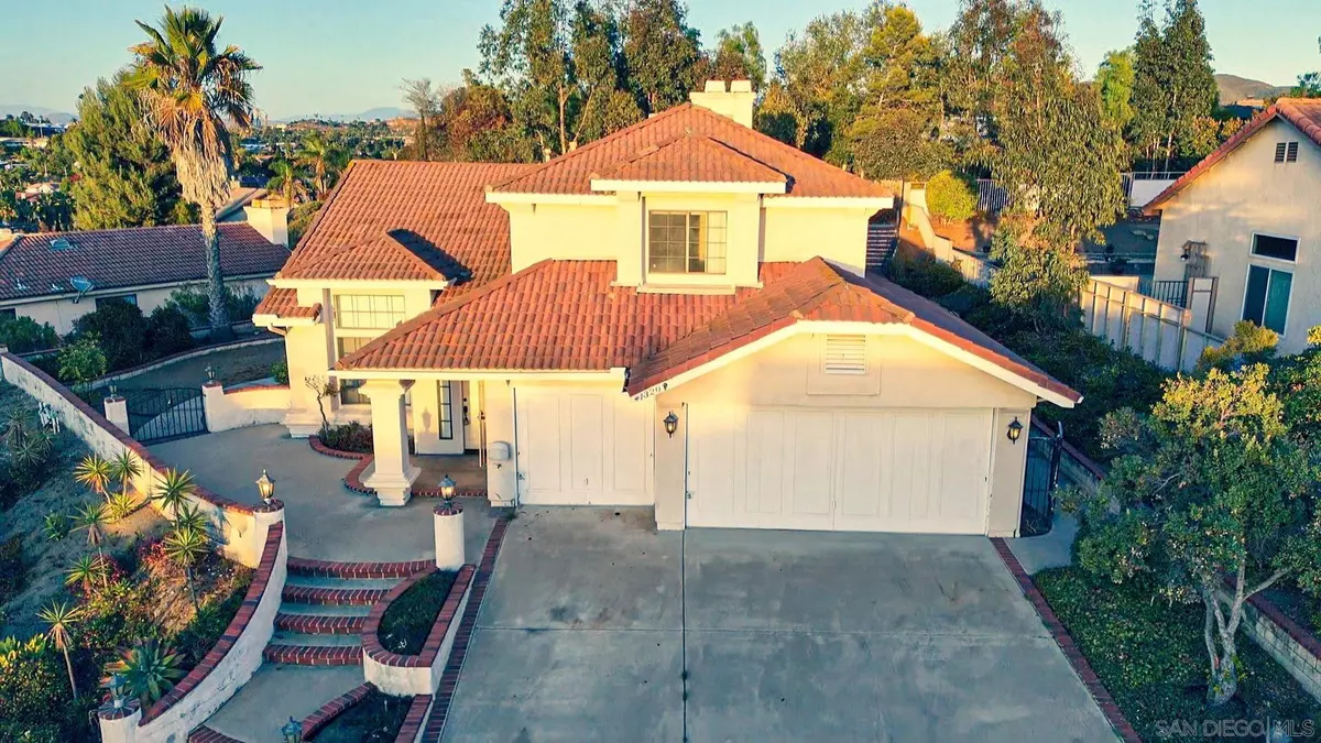 Vista, CA 92084,1320 Clear Crest Cir