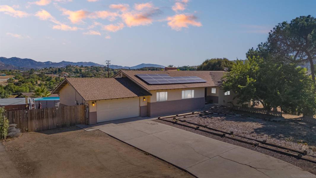 2876 Pioneer Way, Jamul, CA 91935