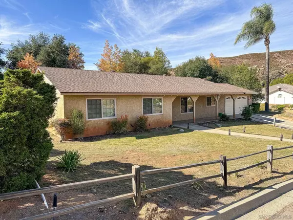 Ramona, CA 92065,17272 St Helena Dr