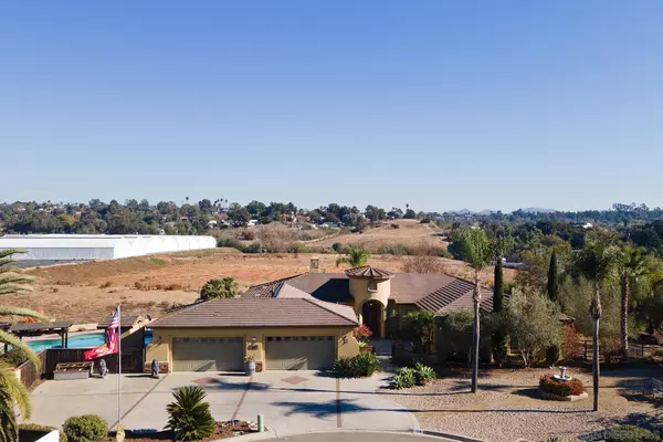 Vista, CA 92081,1508 Sequoia Ln