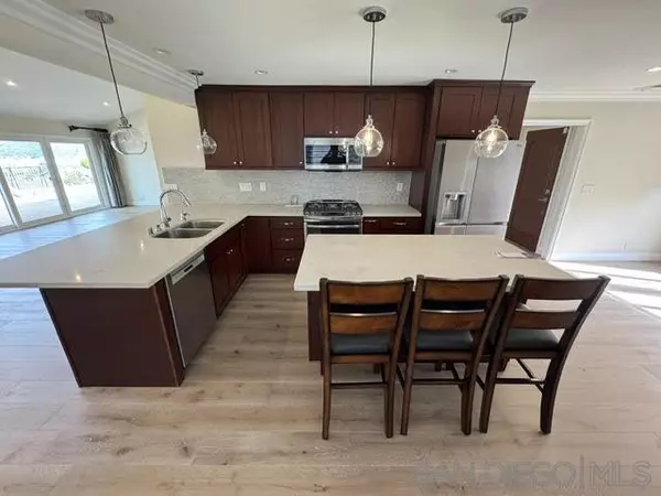 La Habra, CA 90631,261 Avenida Santa Elena