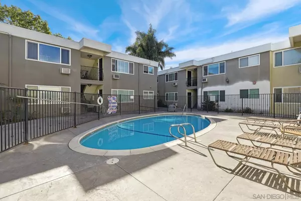 San Diego, CA 92117,6602 Beadnell Way #21