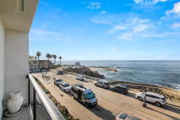 La Jolla, CA 92037,909 Coast Blvd #21