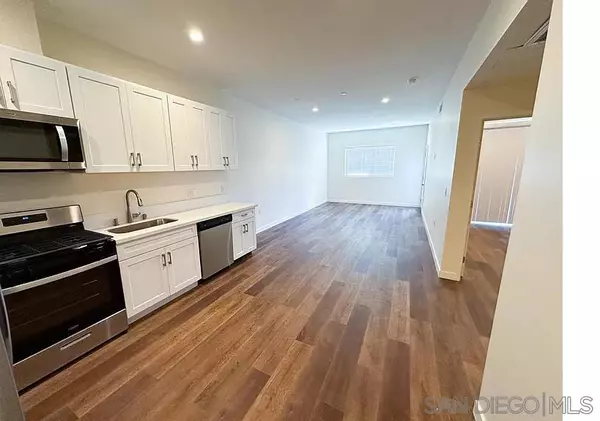 1041 N CUMMINGS #305, Los Angeles, CA 90033