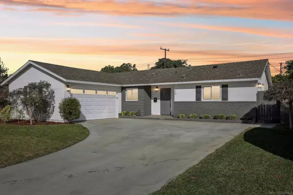 219 Laurie Ln, Santa Paula, CA 93060