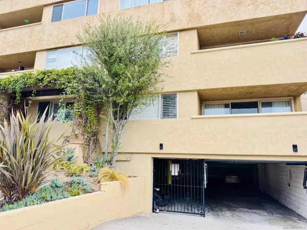 La Jolla, CA 92037,7635 Eads Aveue #106