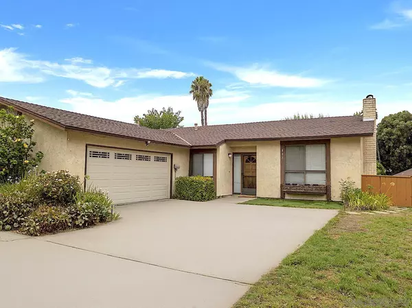 803 Willow Tree Lane, Fallbrook, CA 92028