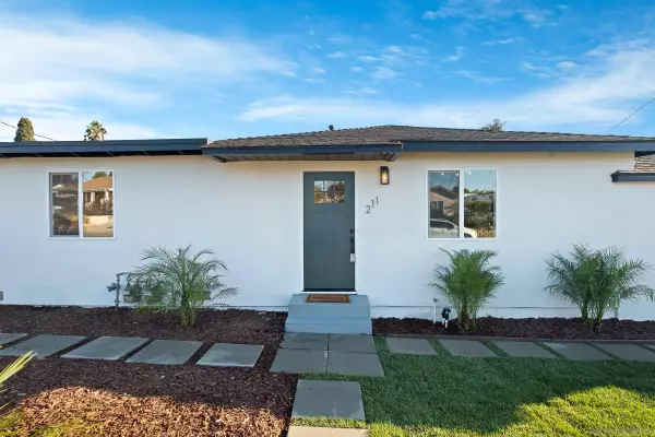 211 E California Ave, Vista, CA 92084