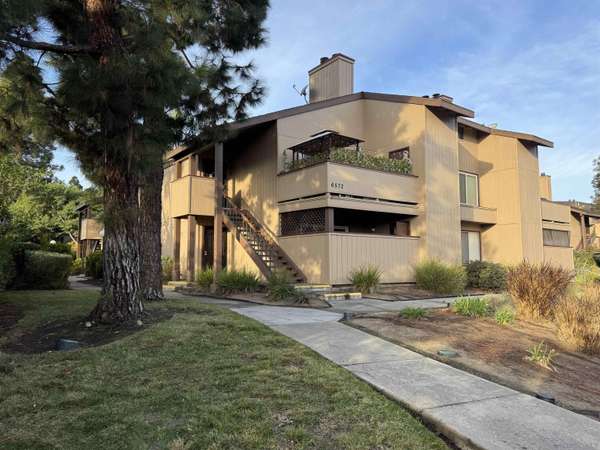 6572 college grove dr,  San Diego,  CA 92115