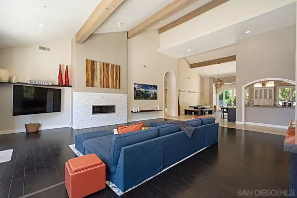 Rancho Santa Fe, CA 92067,16210 Via Cazadero