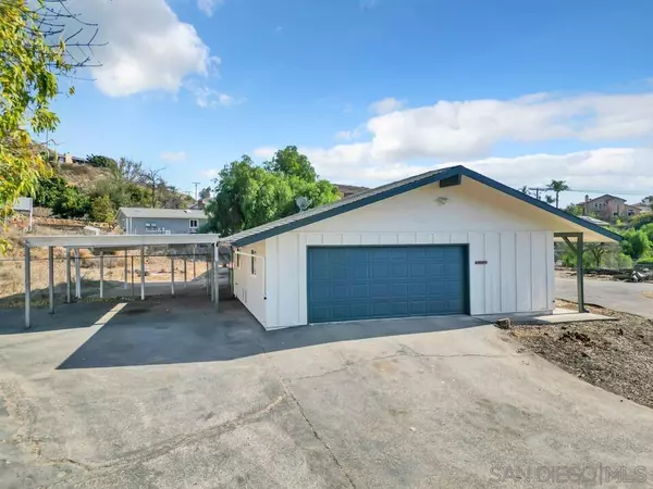 Lakeside, CA 92040,13238 Mapleview