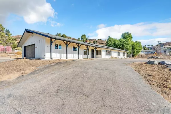 Lakeside, CA 92040,13238 Mapleview