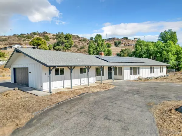 Lakeside, CA 92040,13238 Mapleview