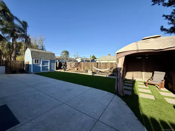 Escondido, CA 92027,940 Erica St