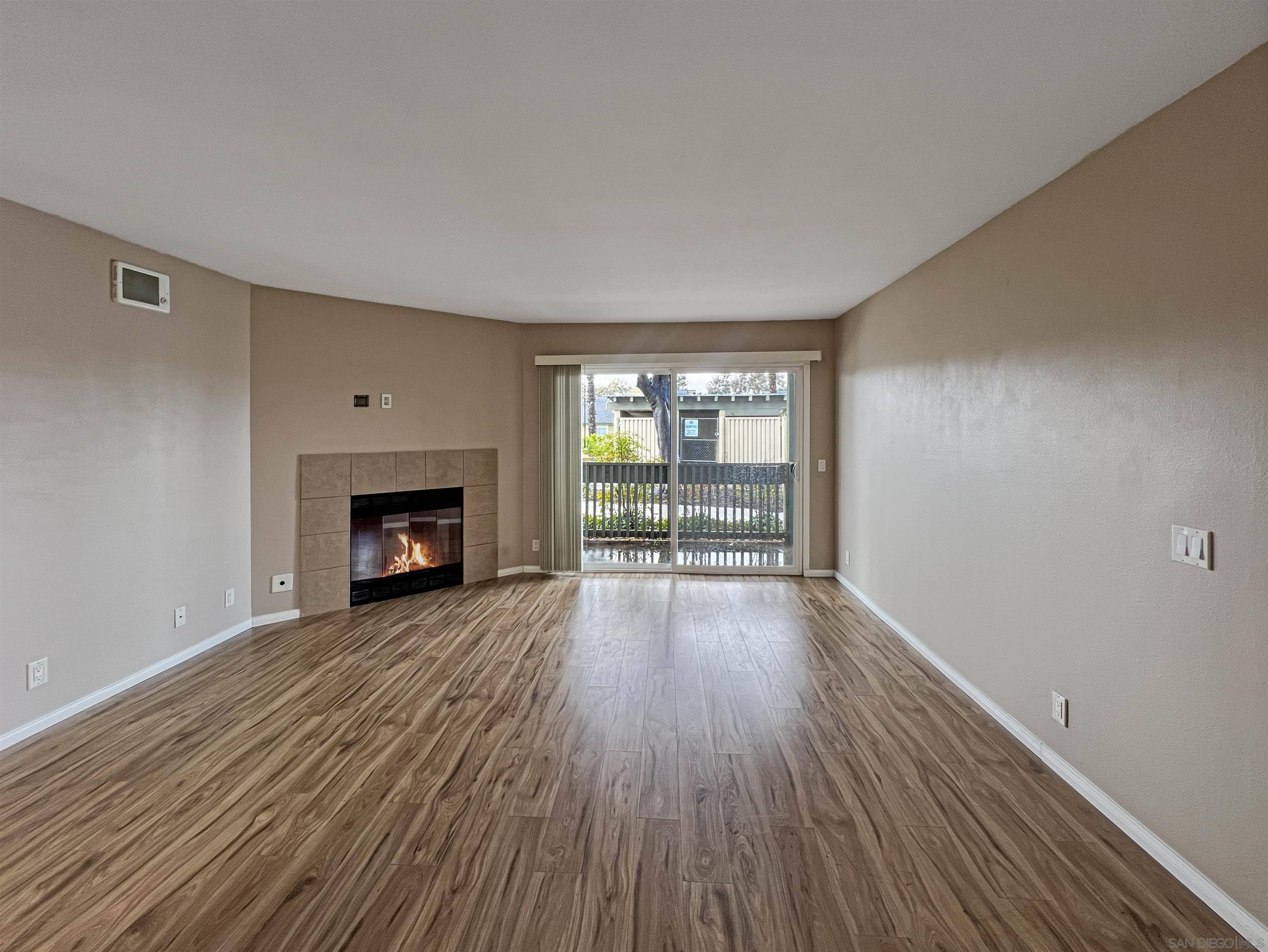 145 W El Norte Parkway #128, Escondido, CA 92026