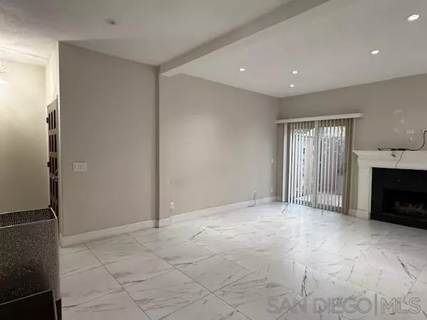 La Mesa, CA 91942,5353 Aztec Dr #1