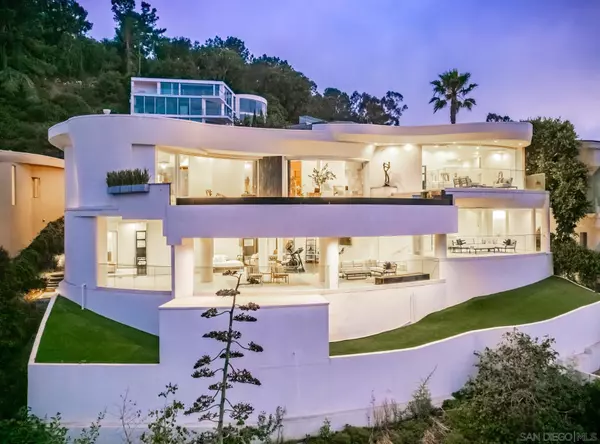 La Jolla, CA 92037,7451 Hillside Drive