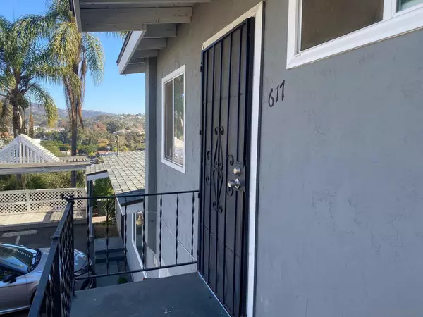 617 Truly Terrace, Vista, CA 92084