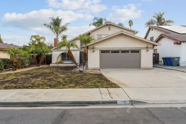 725 Mahogany Dr, El Cajon, CA 92019