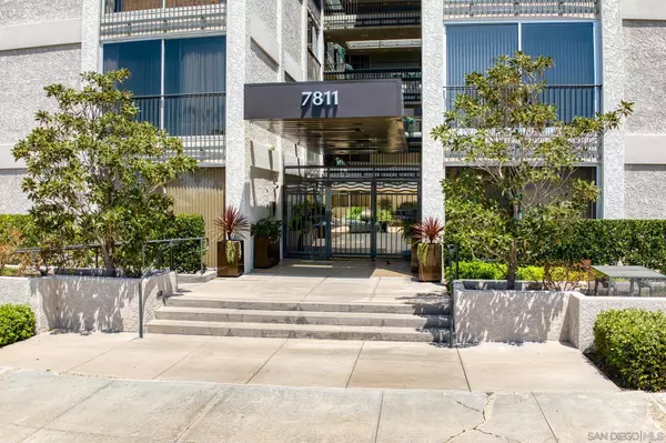 La Jolla, CA 92037,7811 Eads Ave #213