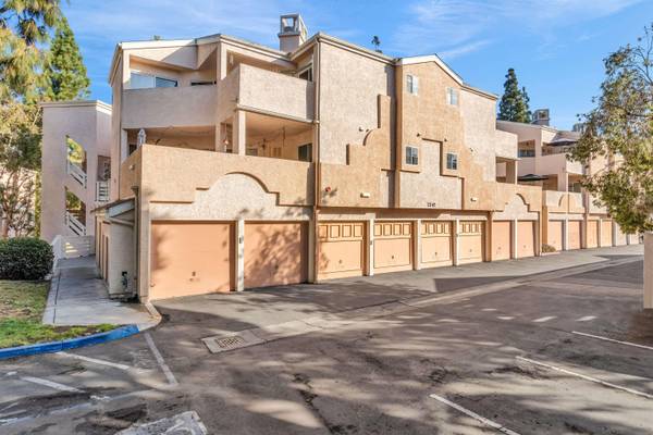 7247 Camino Degrazia #48, San Diego, CA 92111