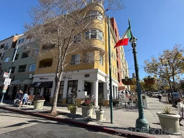 San Diego, CA 92101,1601 India St #111