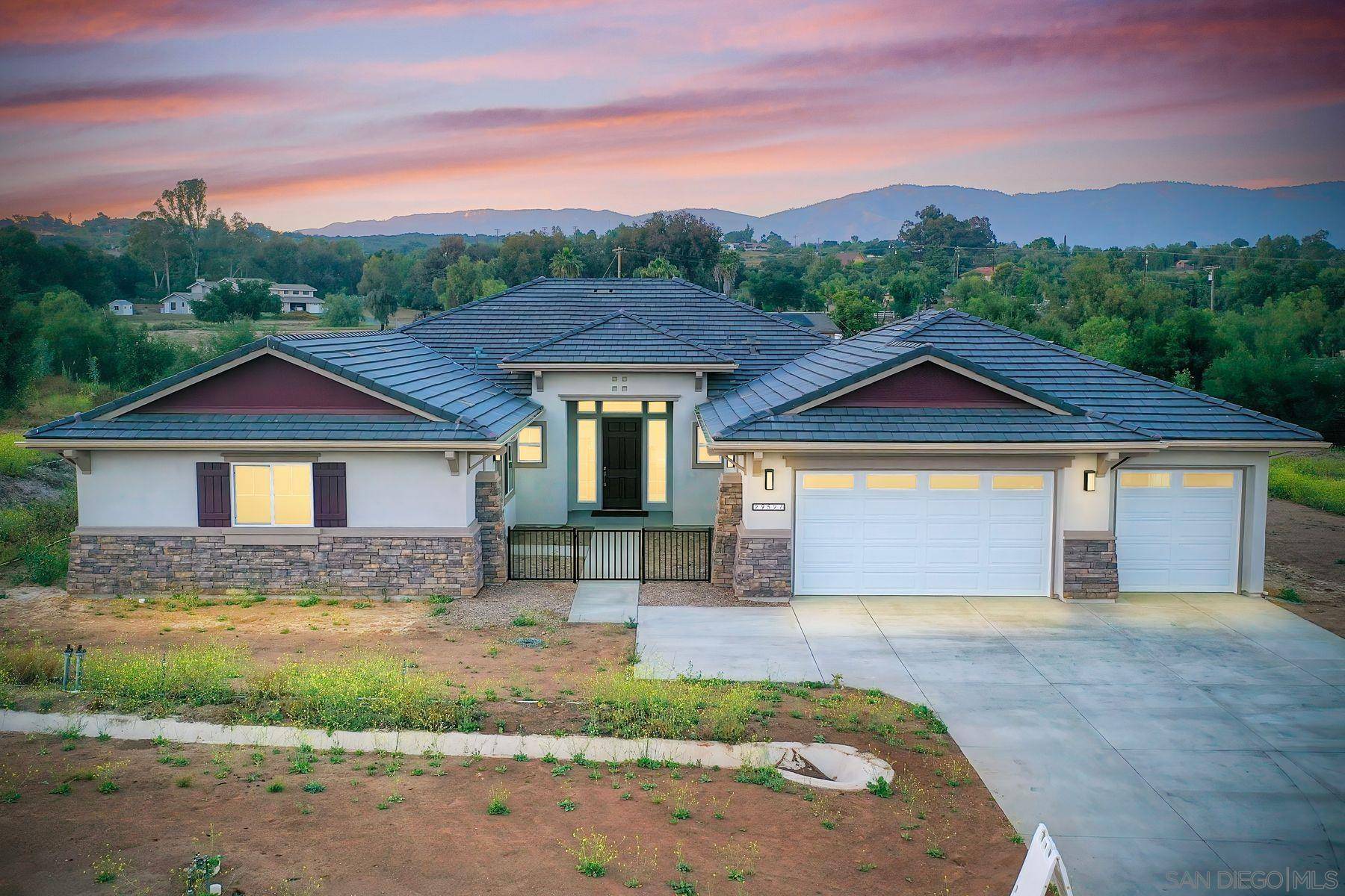29527 Viking View Ln, Valley Center, CA 92082