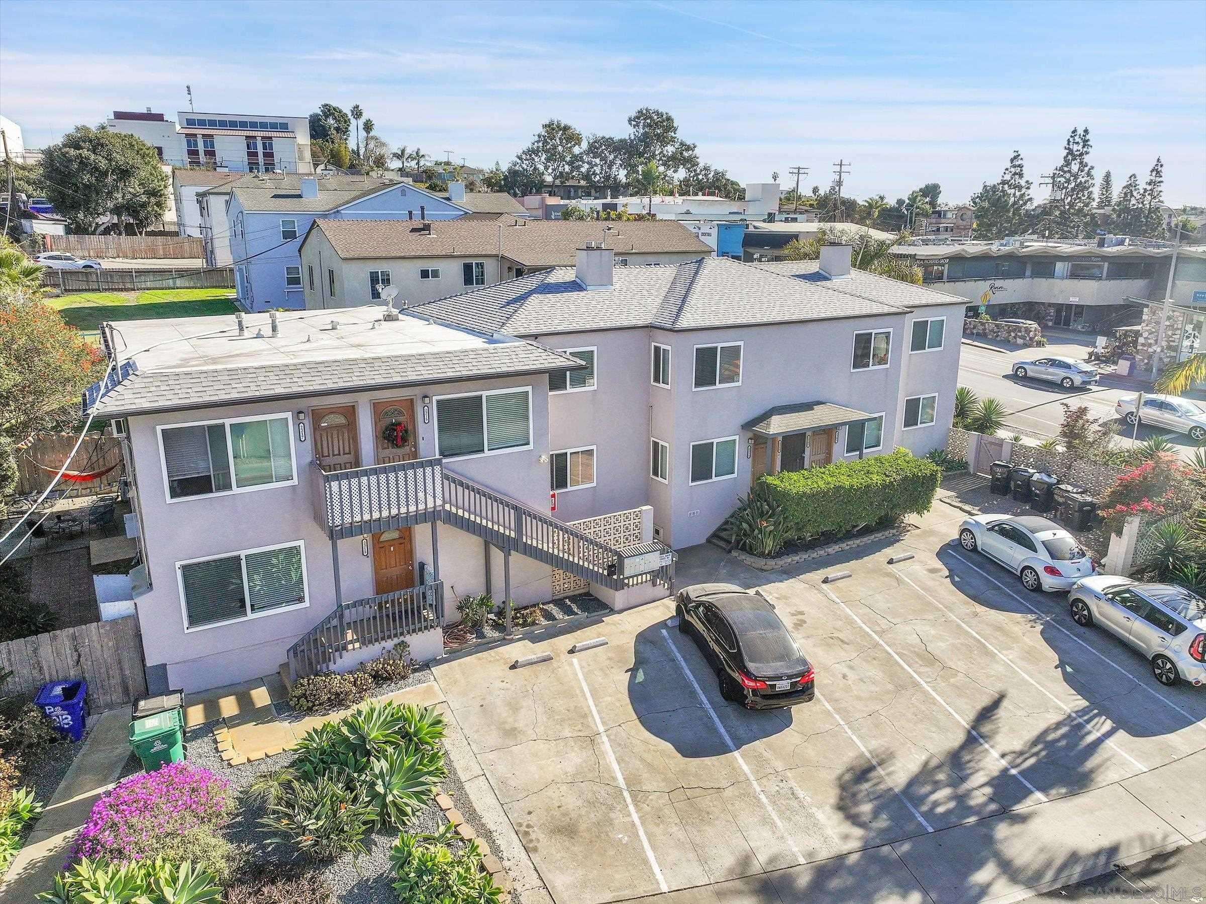 San Diego, CA 92106,2205-2217 Poinsettia Drive
